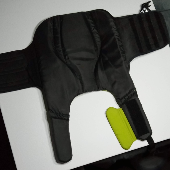 Outward Hounds Dog Green Black Lifejacket Sz Medium - Picture 7 of 9